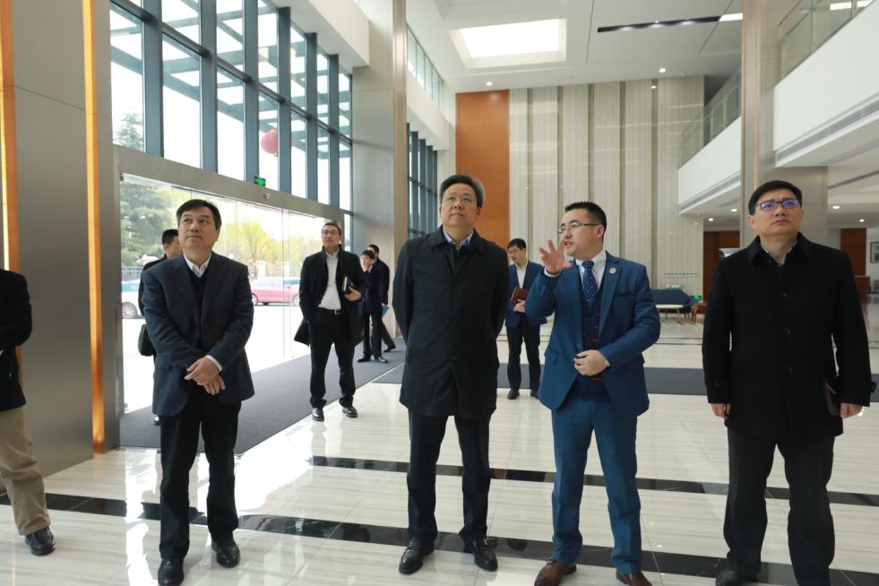 蘇州高新區(qū)黨工委書記、區(qū)長吳新明書記、王牟、黃鋒主任一行調(diào)研通錦